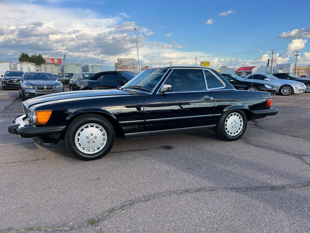Used 1987 Mercedes-Benz 560 SL image 5