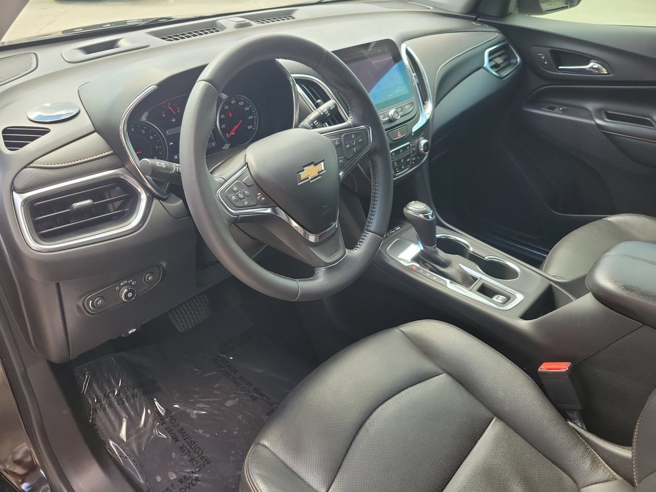 Used 2021 Chevrolet Equinox Premier w/ Redline Edition FWD image 16