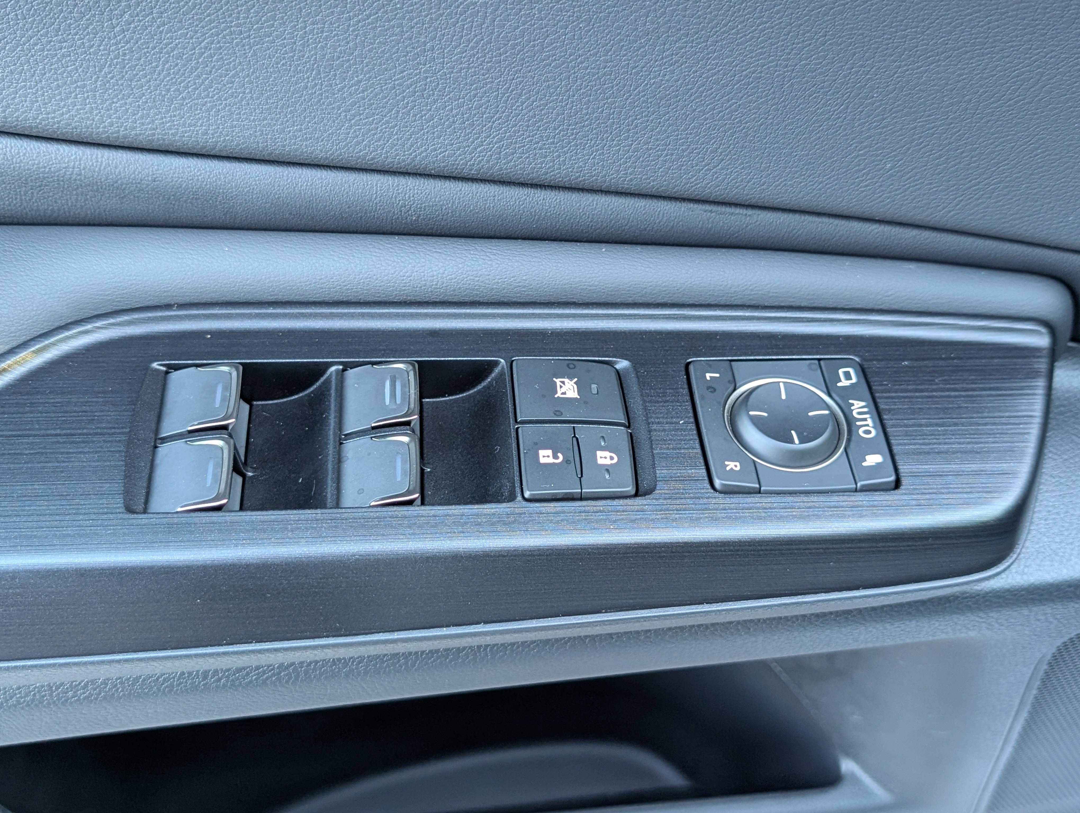 Certified 2021 Lexus ES 350 w/ Premium Package image 19