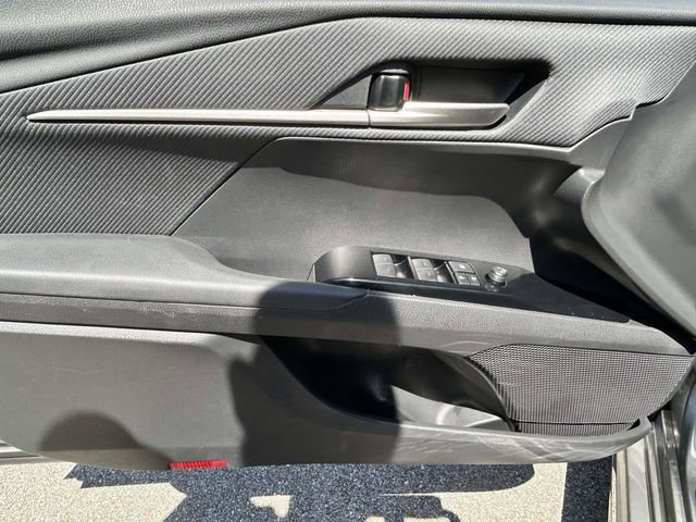 Used 2025 Toyota Camry SE FWD image 13