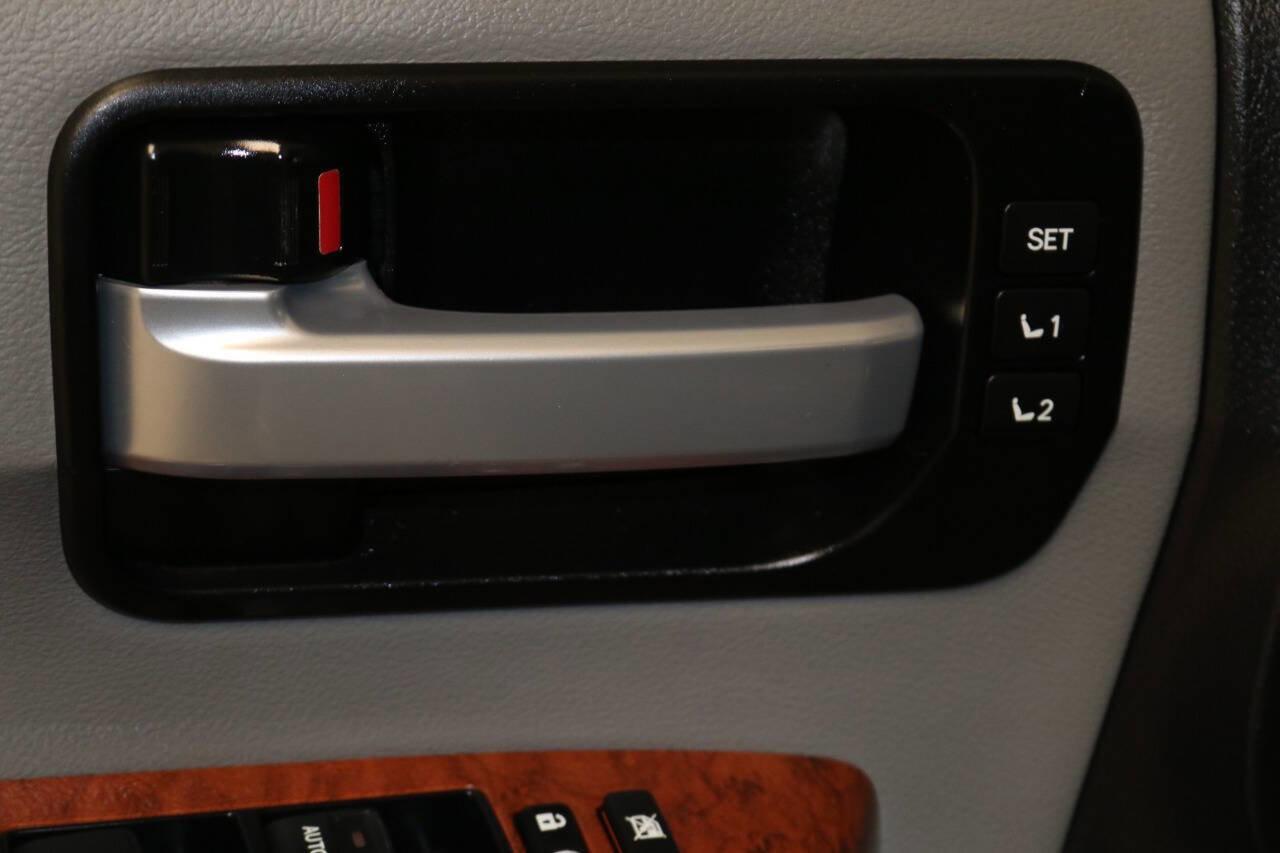Used 2020 Toyota Sequoia Platinum image 71