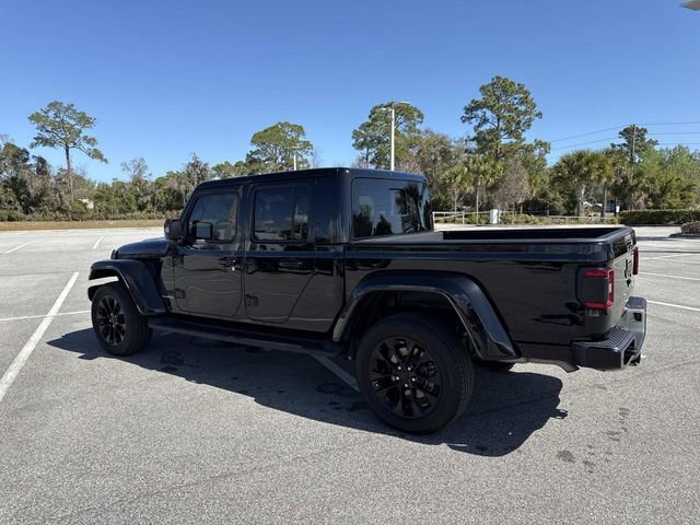 Used 2023 Jeep Gladiator Overland image 5