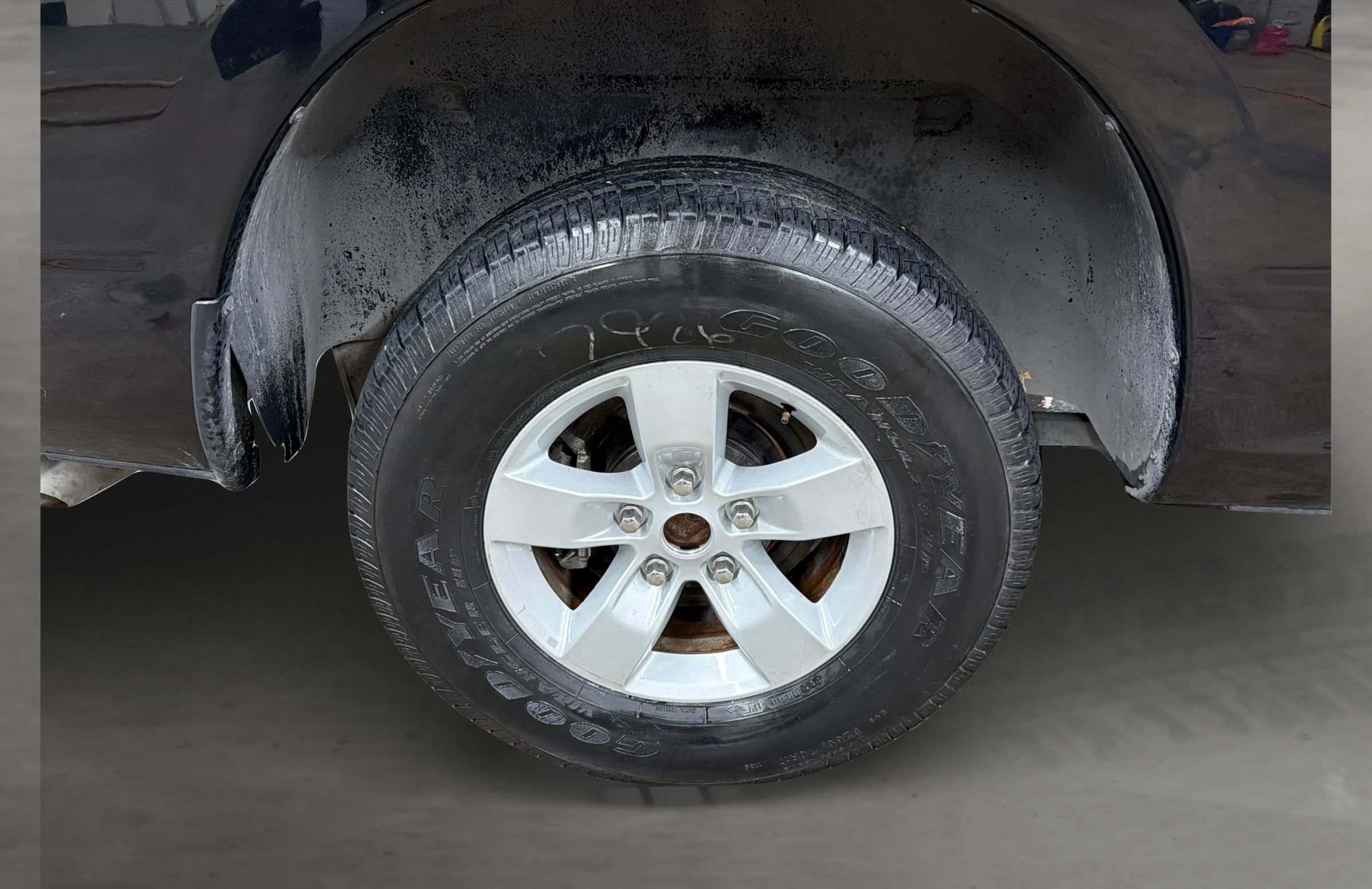 Used 2022 RAM 1500 Classic SLT w/ Trailer & Traction Group image 16