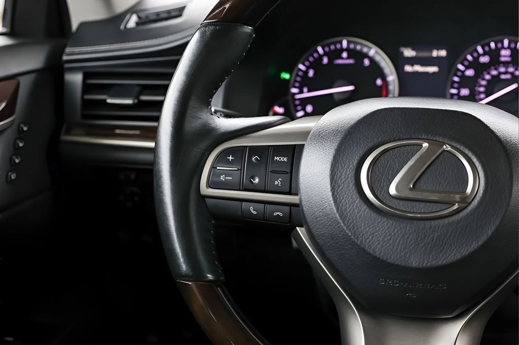 Used 2016 Lexus ES 350 image 33