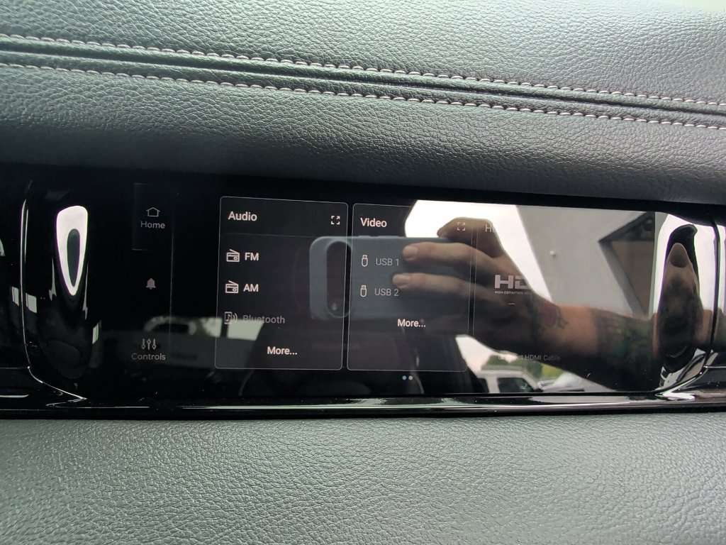 New 2026 RAM 1500 Laramie w/ Night Edition AWD/4WD image 18