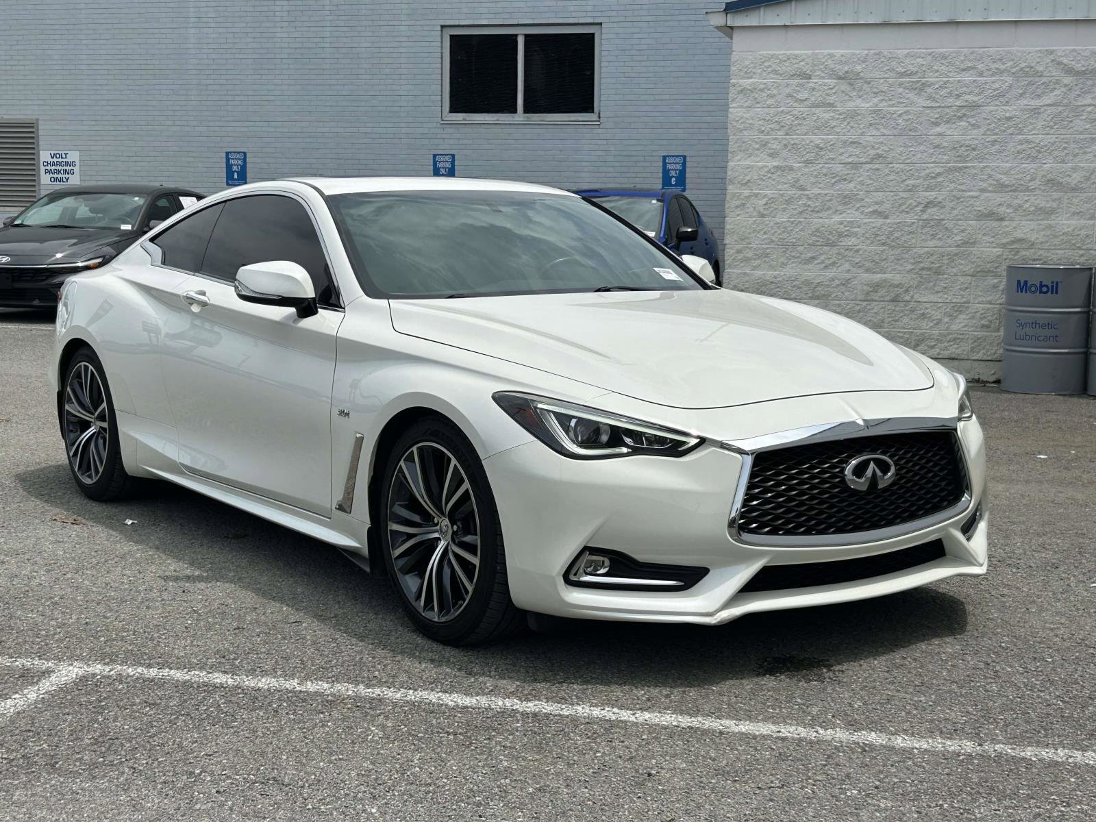 Used 2018 INFINITI Q60 3.0t Luxe w/ Sensory Package 3.0T Luxe