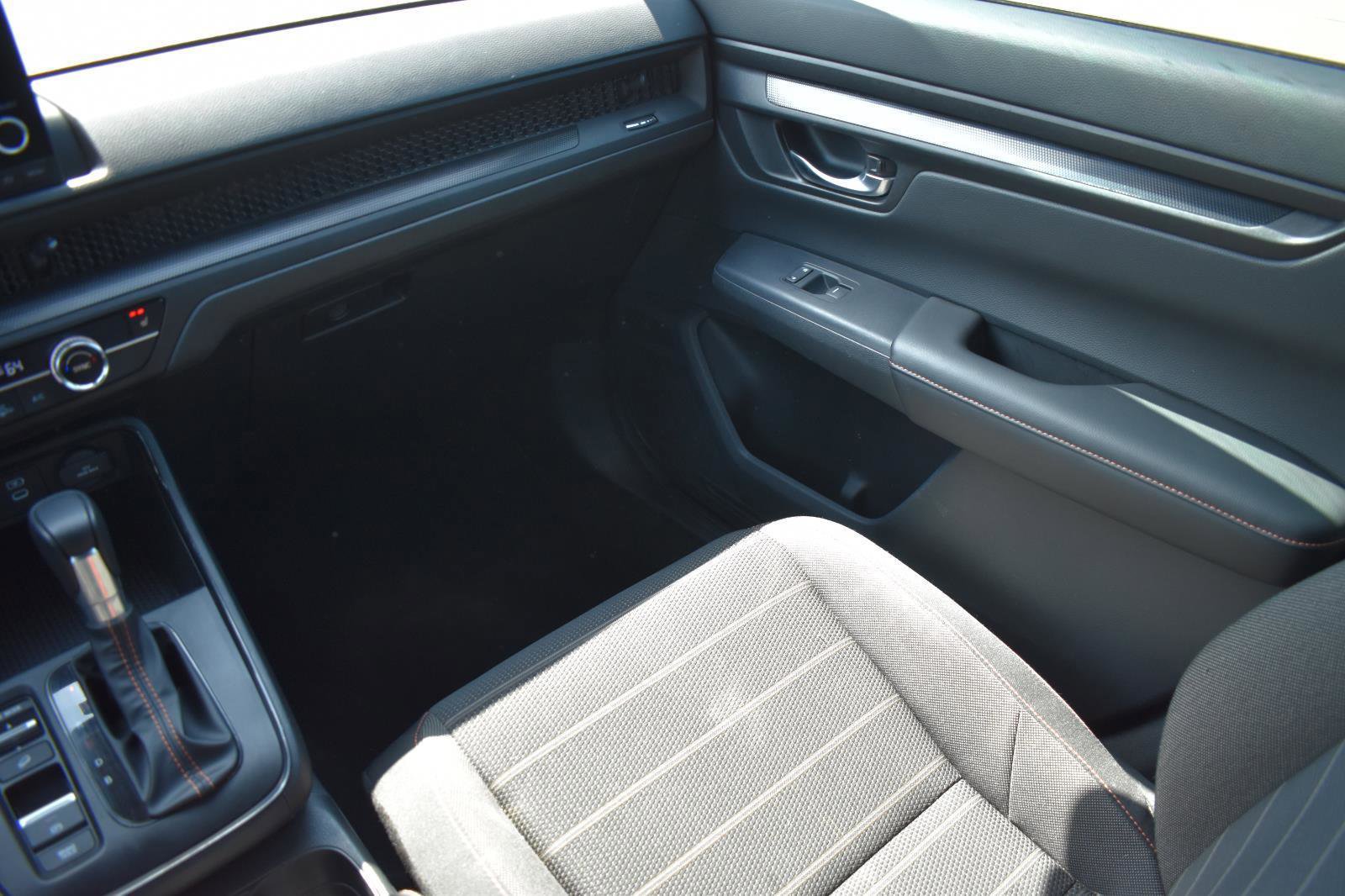 Used 2025 Honda CR-V Sport image 18