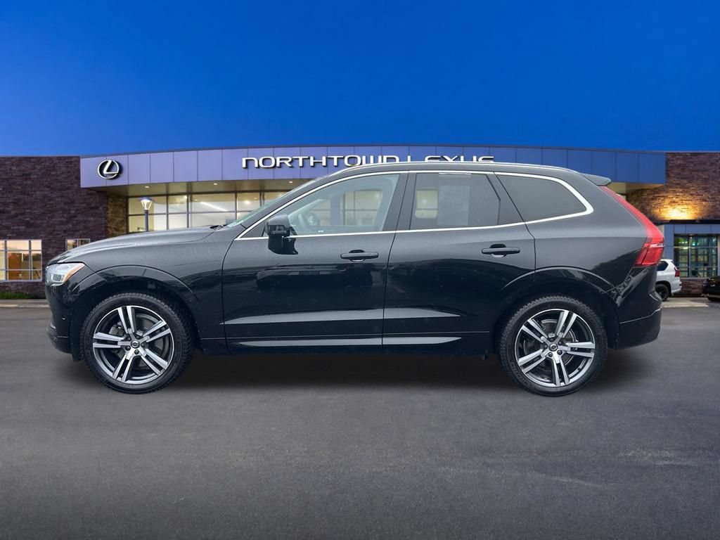 Used 2019 Volvo XC60 T6 Momentum w/ Multimedia Package AWD/4WD image 2