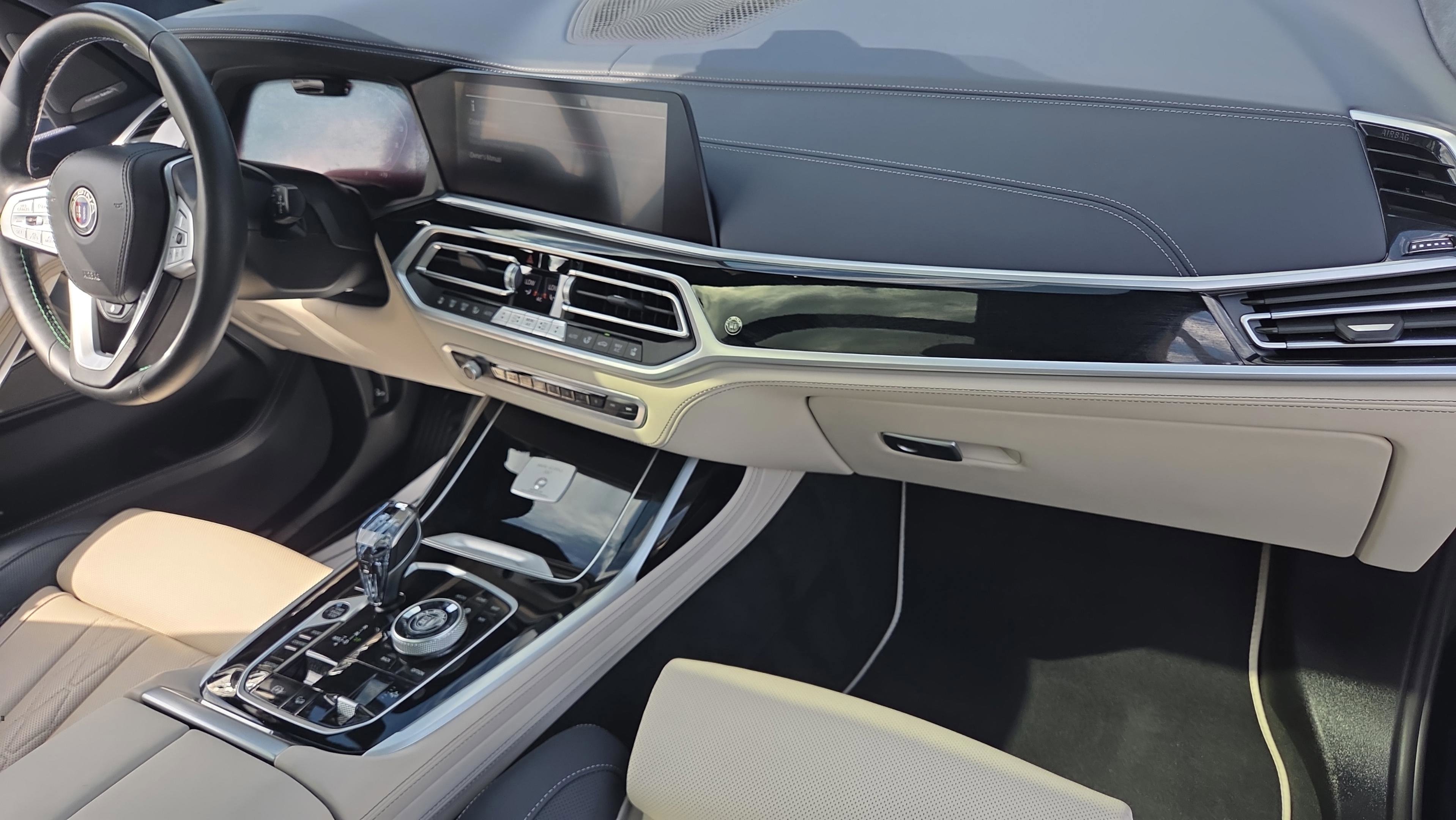 Certified 2022 BMW ALPINA XB7 AWD/4WD image 17