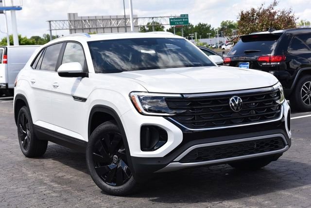 New 2026 Volkswagen Atlas Cross Sport SE AWD/4WD image 2