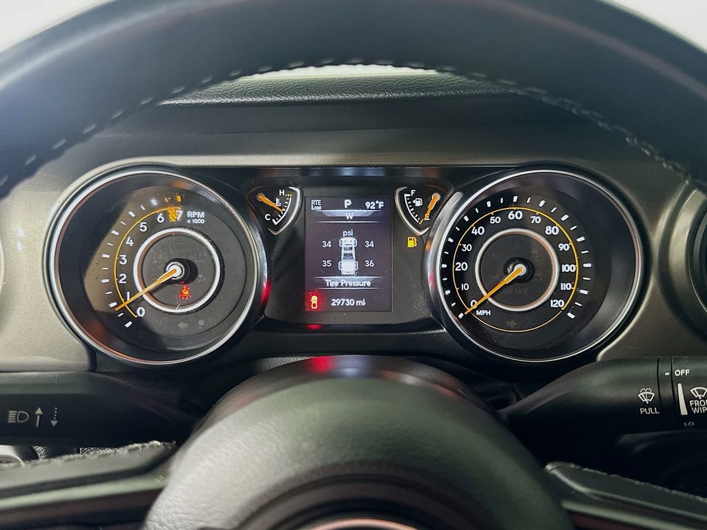 Used 2022 Jeep Gladiator Willys image 23