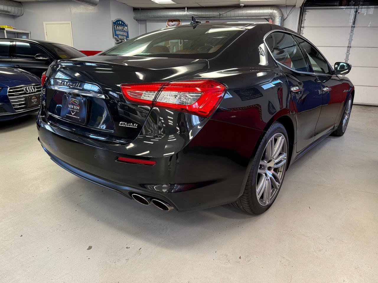 Used 2019 Maserati Ghibli S Q4 AWD/4WD image 6