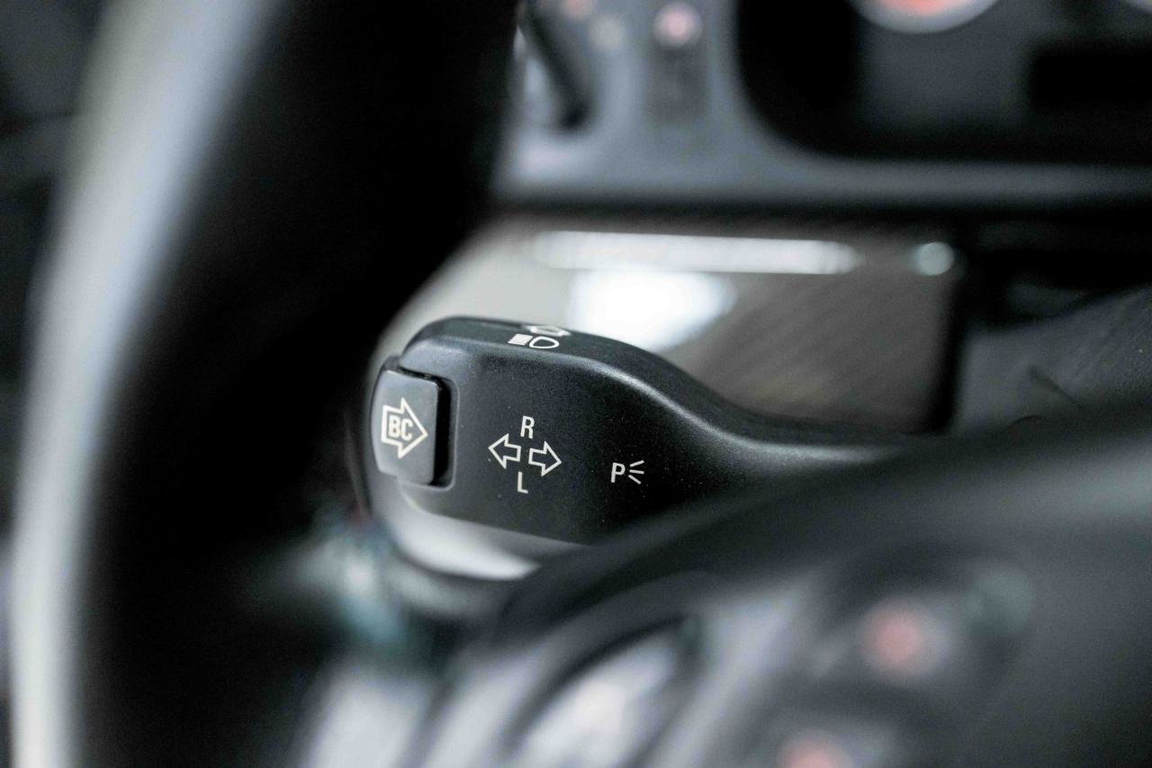 Used 2002 BMW M5 RWD image 53