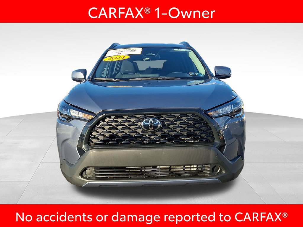 Certified 2024 Toyota Corolla Cross LE AWD/4WD image 4