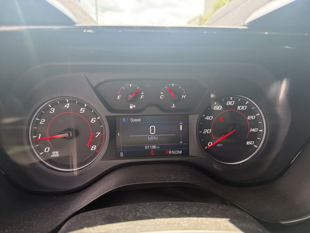 Used 2021 Chevrolet Camaro LT RWD image 5