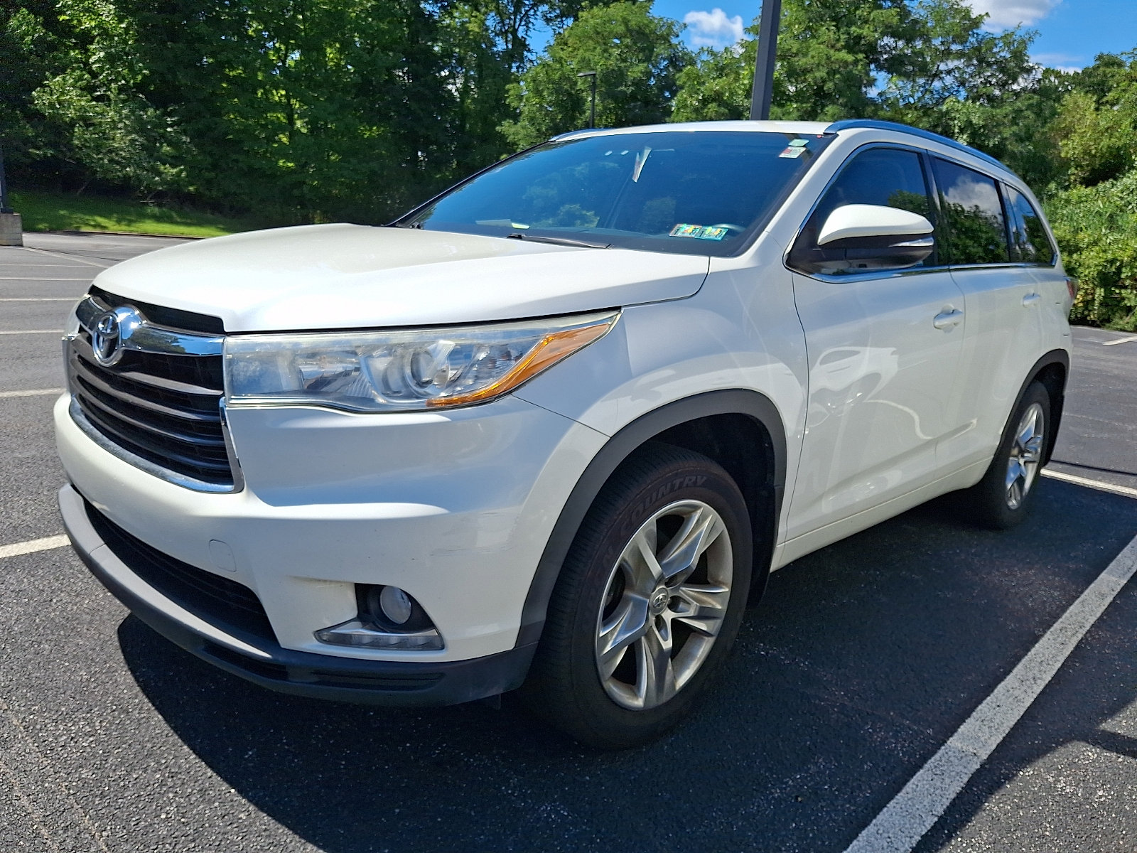 Used 2015 Toyota Highlander Limited AWD/4WD image 2