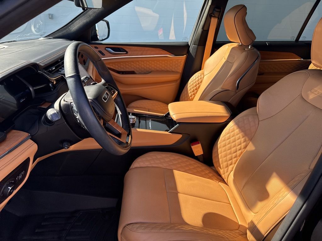 Used 2023 Jeep Grand Cherokee L Summit image 28