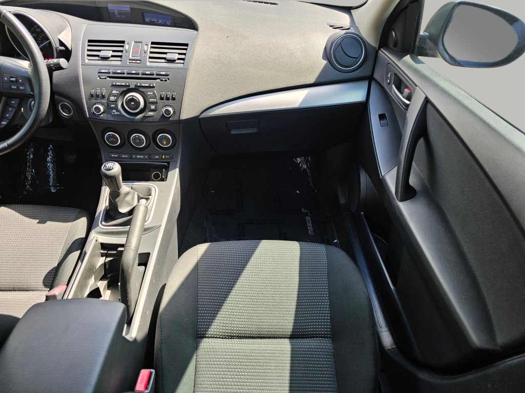 Used 2013 MAZDA MAZDA3 i Touring image 4