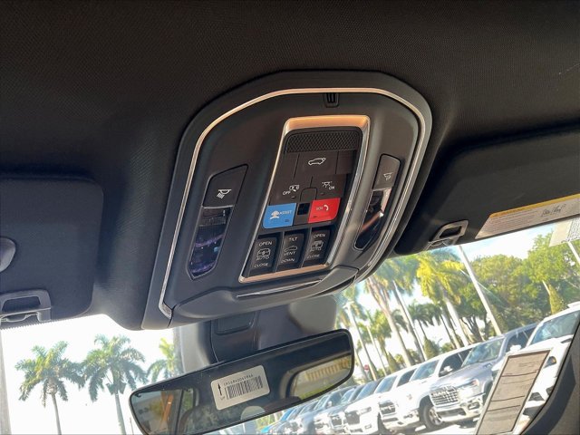 New 2025 Jeep Grand Cherokee Summit w/ Obsidian Package AWD/4WD image 24