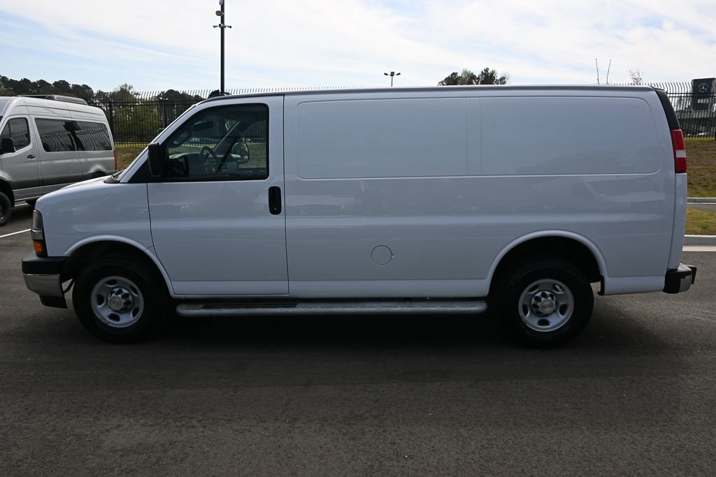 Used 2024 Chevrolet Express 2500 w/ Driver Convenience Package image 3