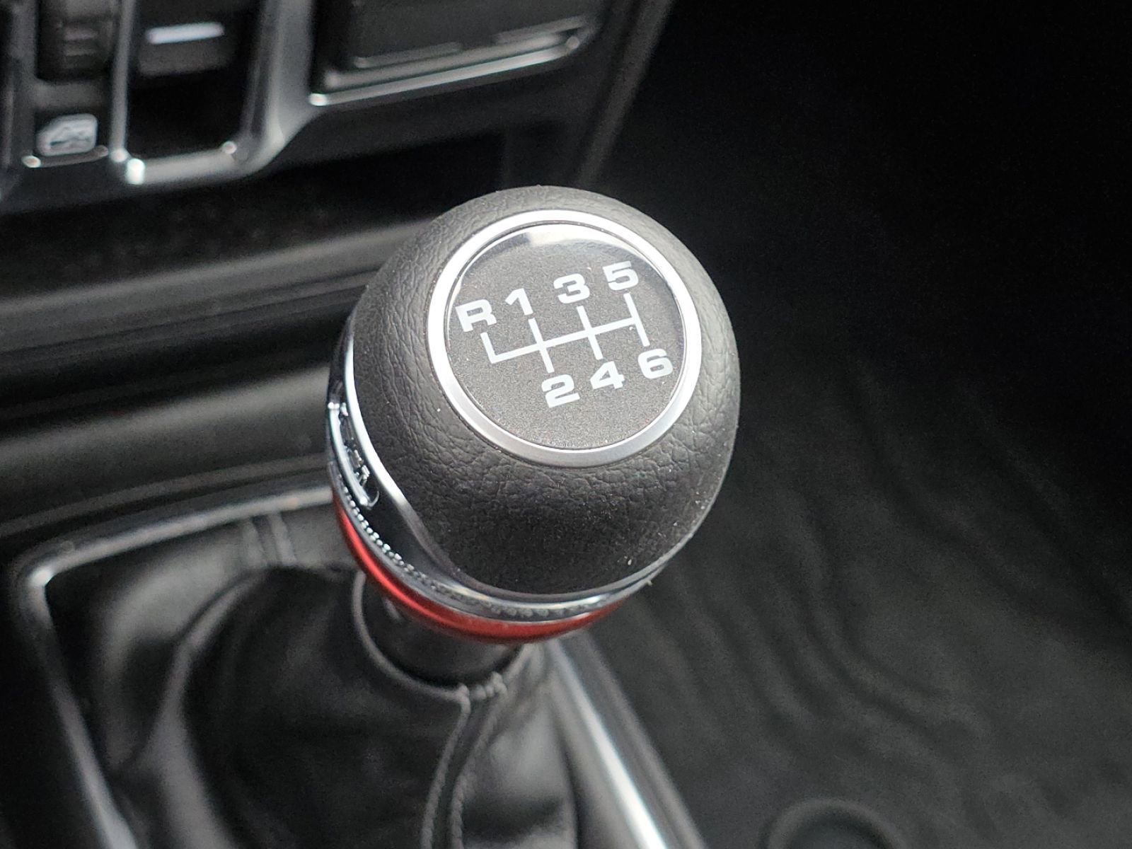 Used 2024 Jeep Wrangler Sport S image 10