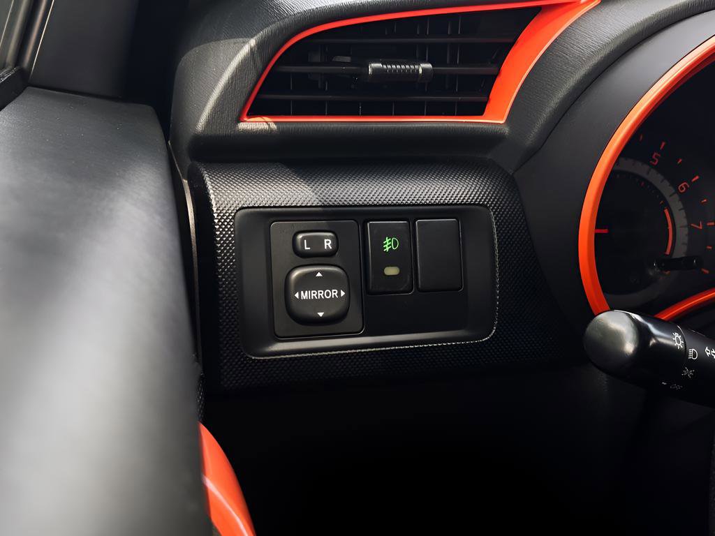 Used 2015 Scion tC image 17