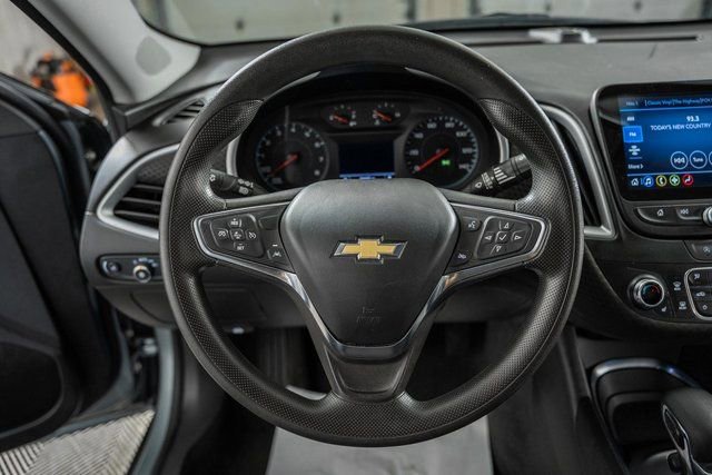 Used 2024 Chevrolet Malibu LT image 28