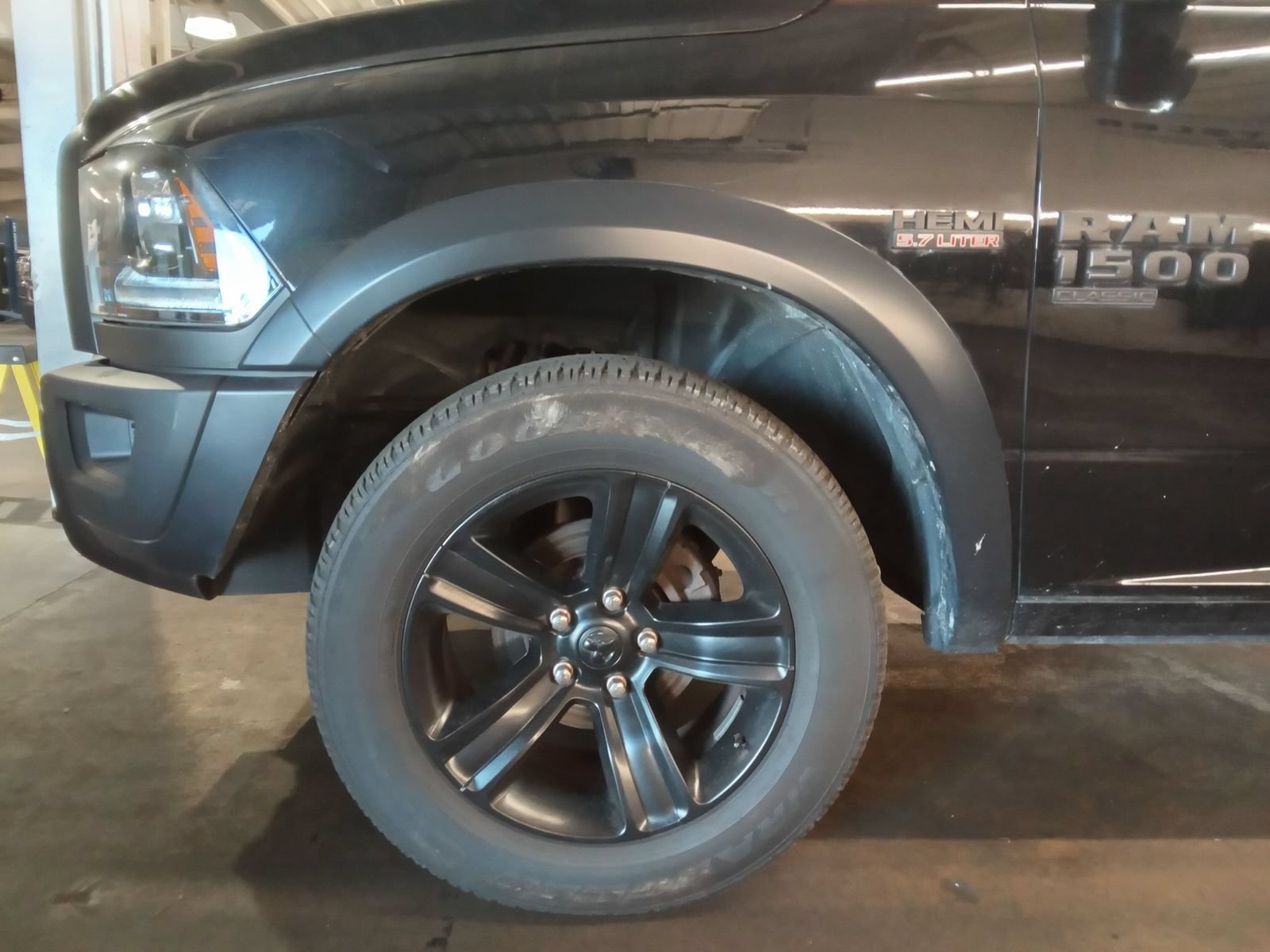 Used 2022 RAM 1500 Warlock AWD/4WD image 15