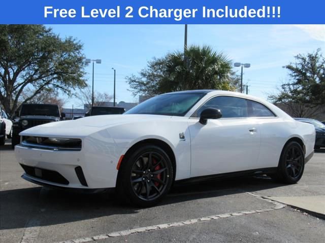 Used 2024 Dodge Charger R/T Scat Pack w/ Plus Group image 4