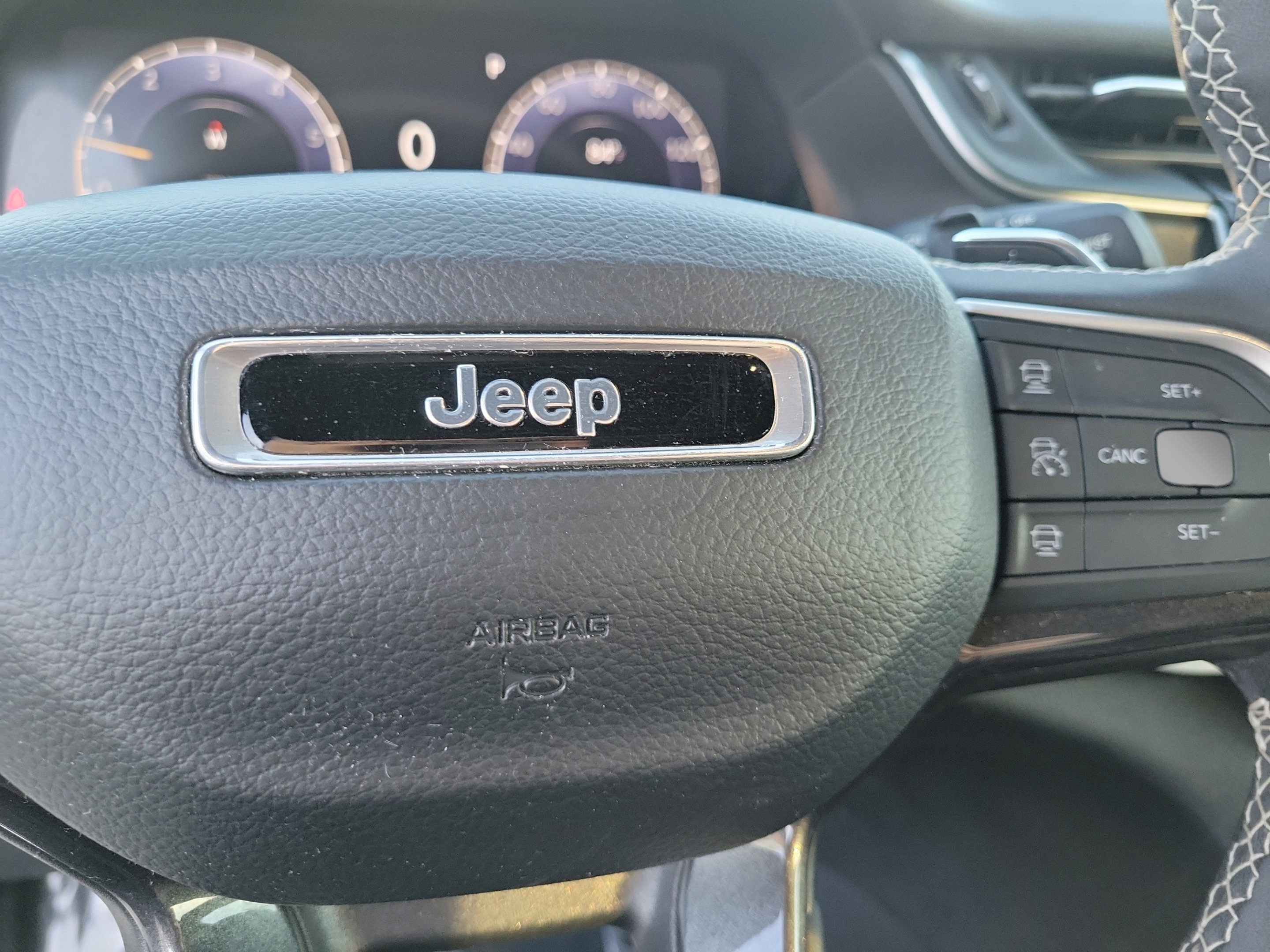 Certified 2023 Jeep Grand Cherokee L Laredo AWD/4WD image 27