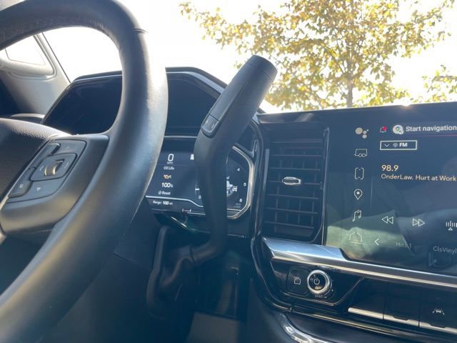 Used 2023 GMC Sierra 1500 SLT image 13