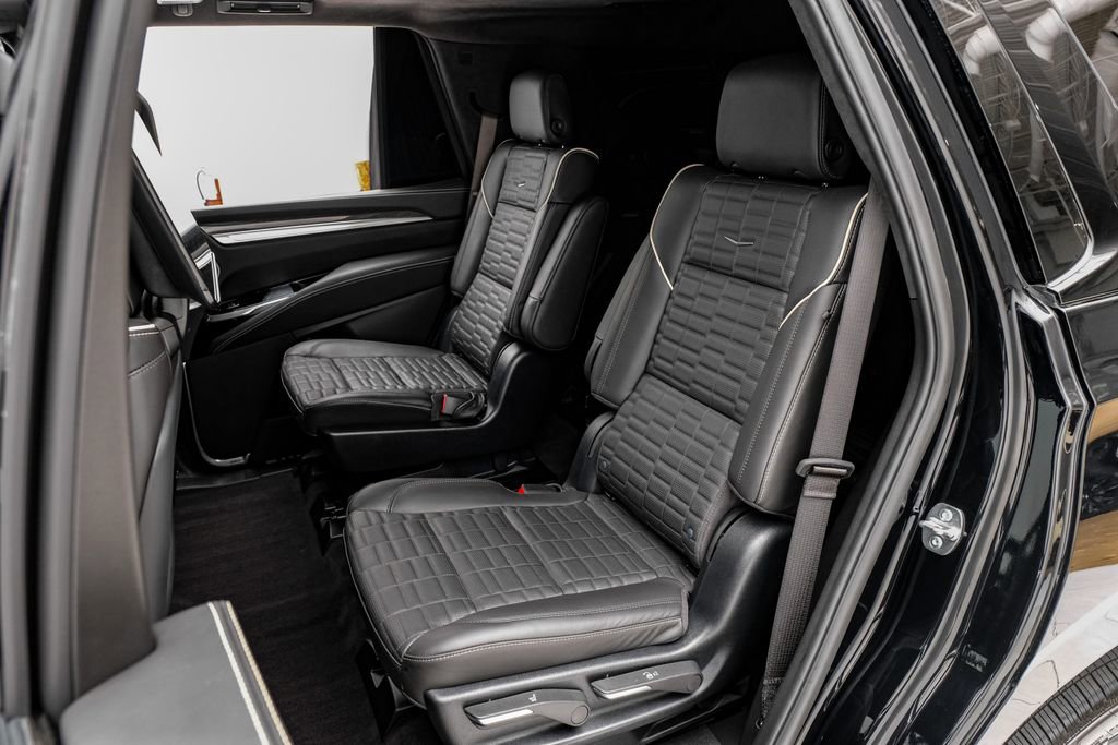 Used 2025 Cadillac Escalade V image 36