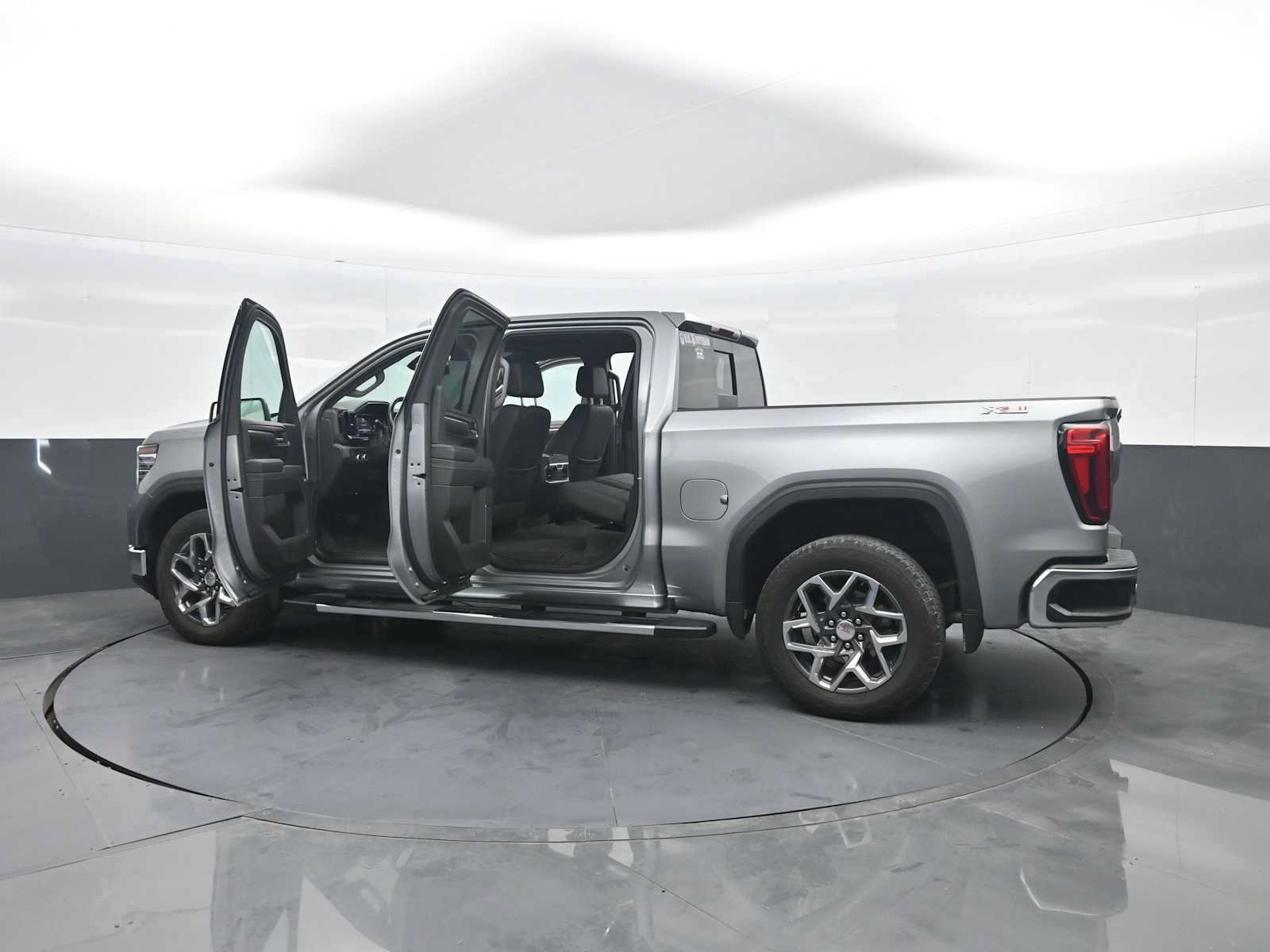 Used 2024 GMC Sierra 1500 SLT w/ SLT Premium Plus Package AWD/4WD image 52