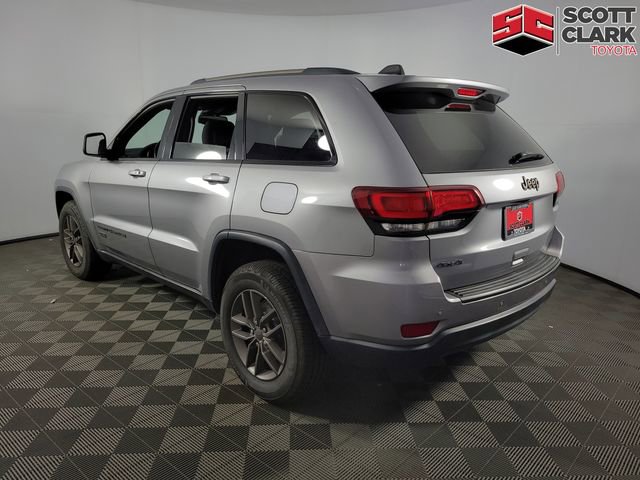 Used 2016 Jeep Grand Cherokee Laredo 75th Anniversary AWD/4WD image 5