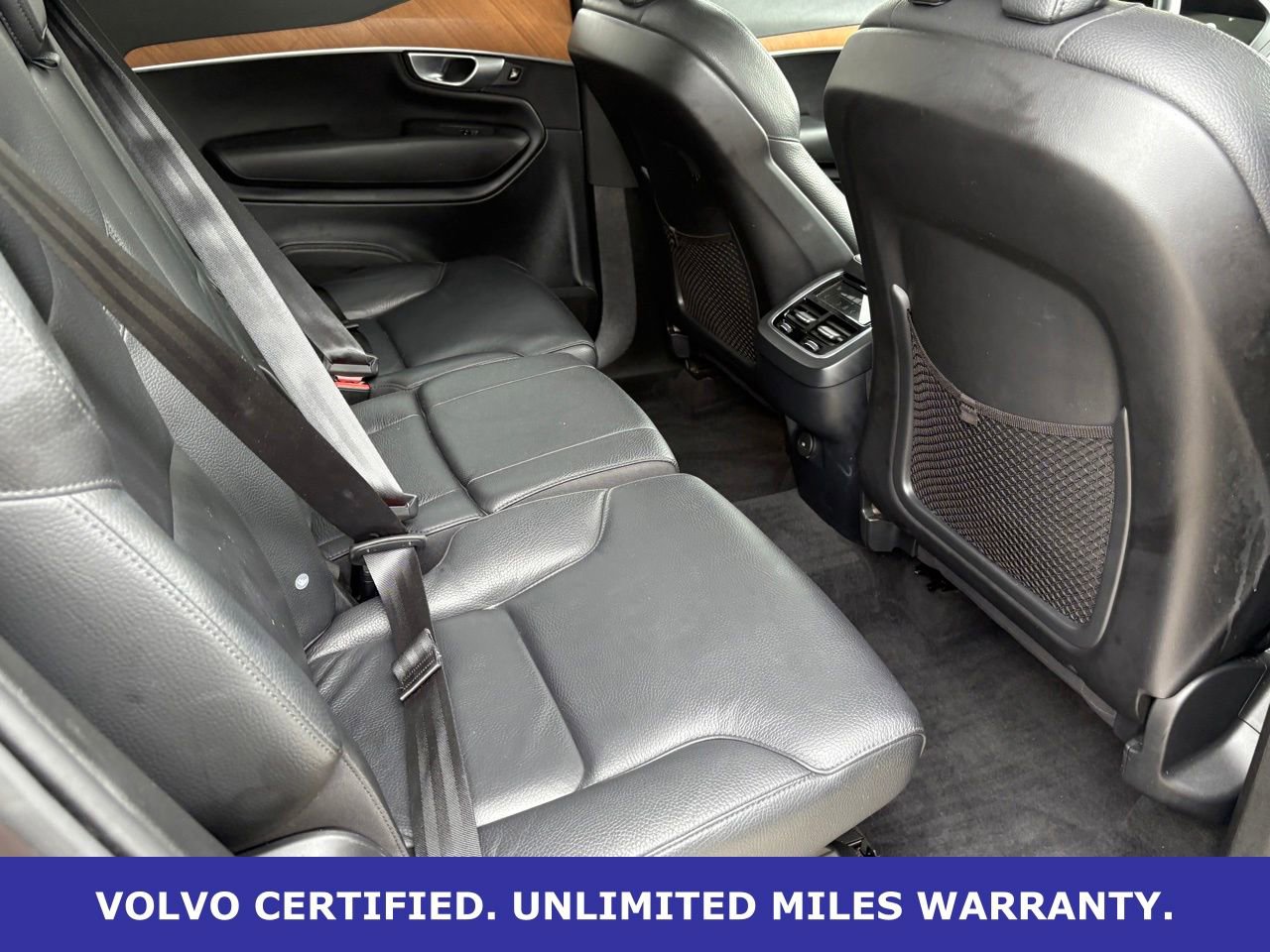Certified 2024 Volvo XC90 B5 Plus w/ Protection Package Premier AWD/4WD image 33