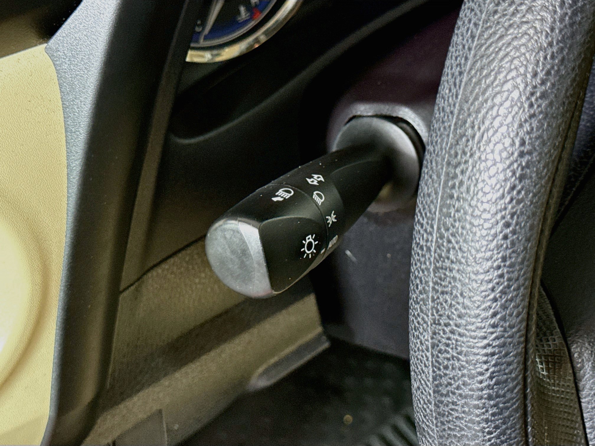 Certified 2018 Toyota Corolla LE FWD image 10