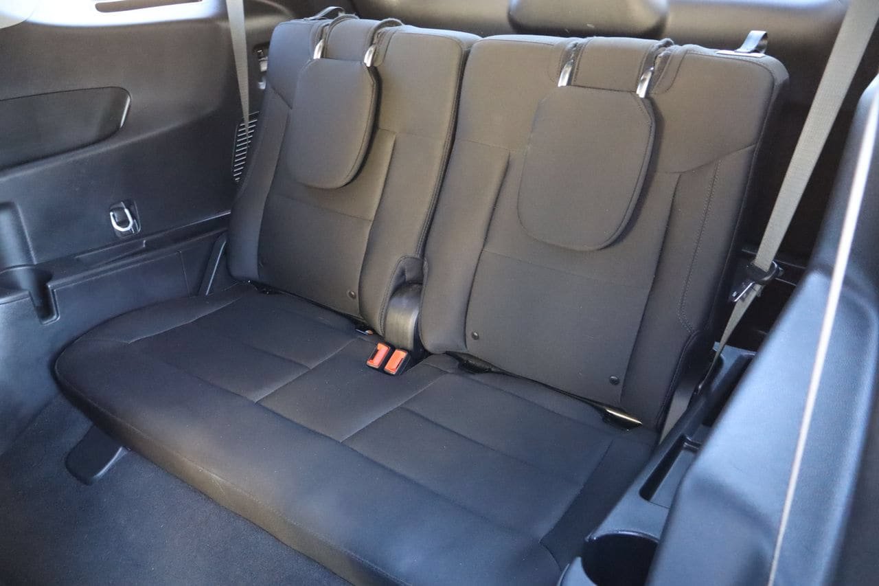 Used 2023 Ford Explorer XLT AWD/4WD image 6
