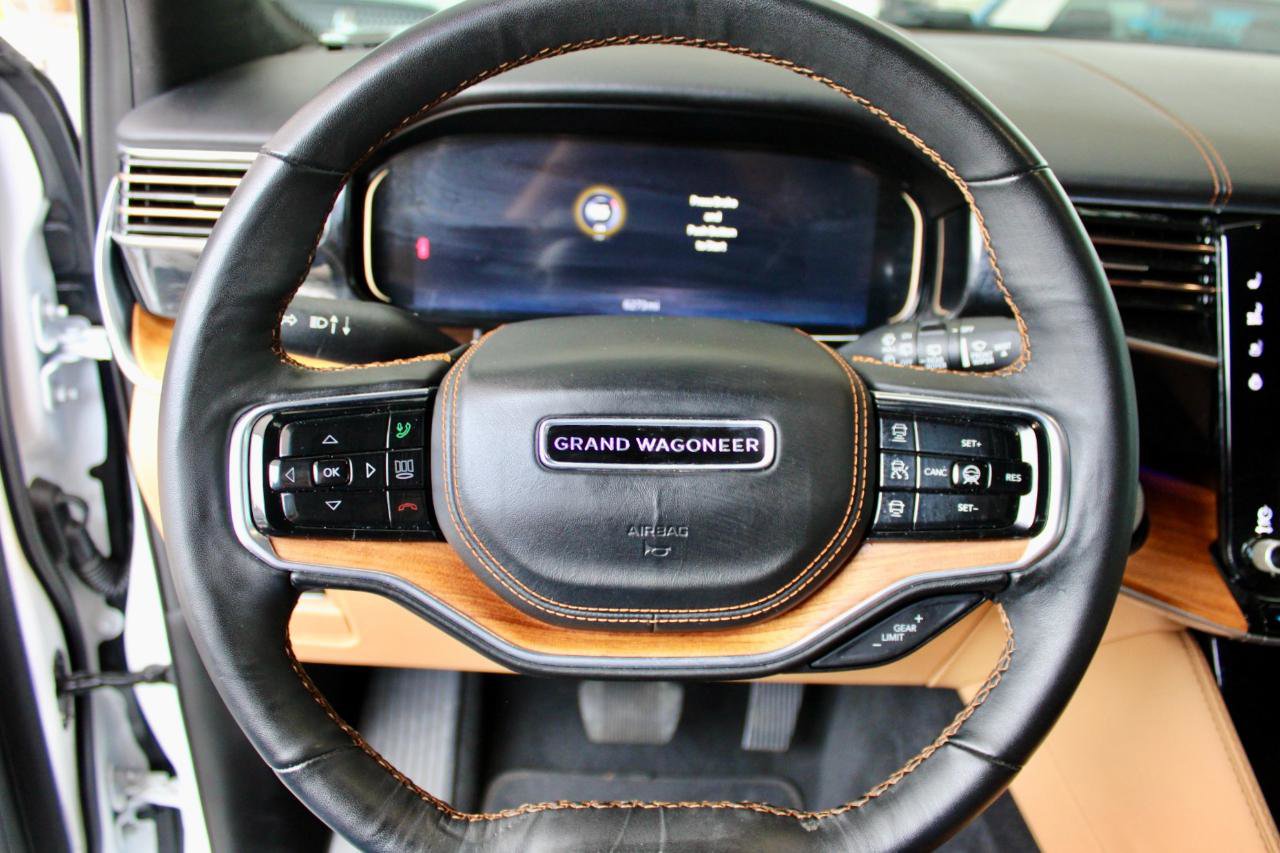 Used 2025 Jeep Grand Wagoneer L Series III AWD/4WD image 24