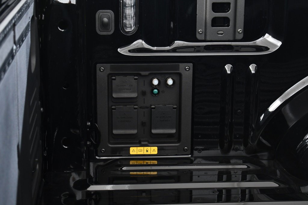 New 2025 Ford F150 Lightning Platinum image 23