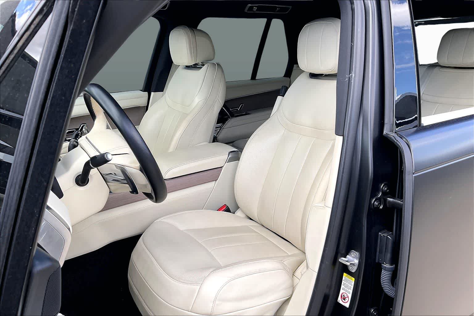 Used 2023 Land Rover Range Rover SE AWD/4WD image 7