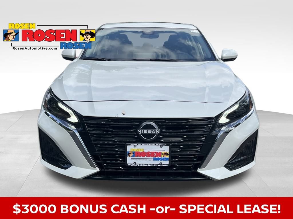 New 2025 Nissan Altima 2.5 SL image 8