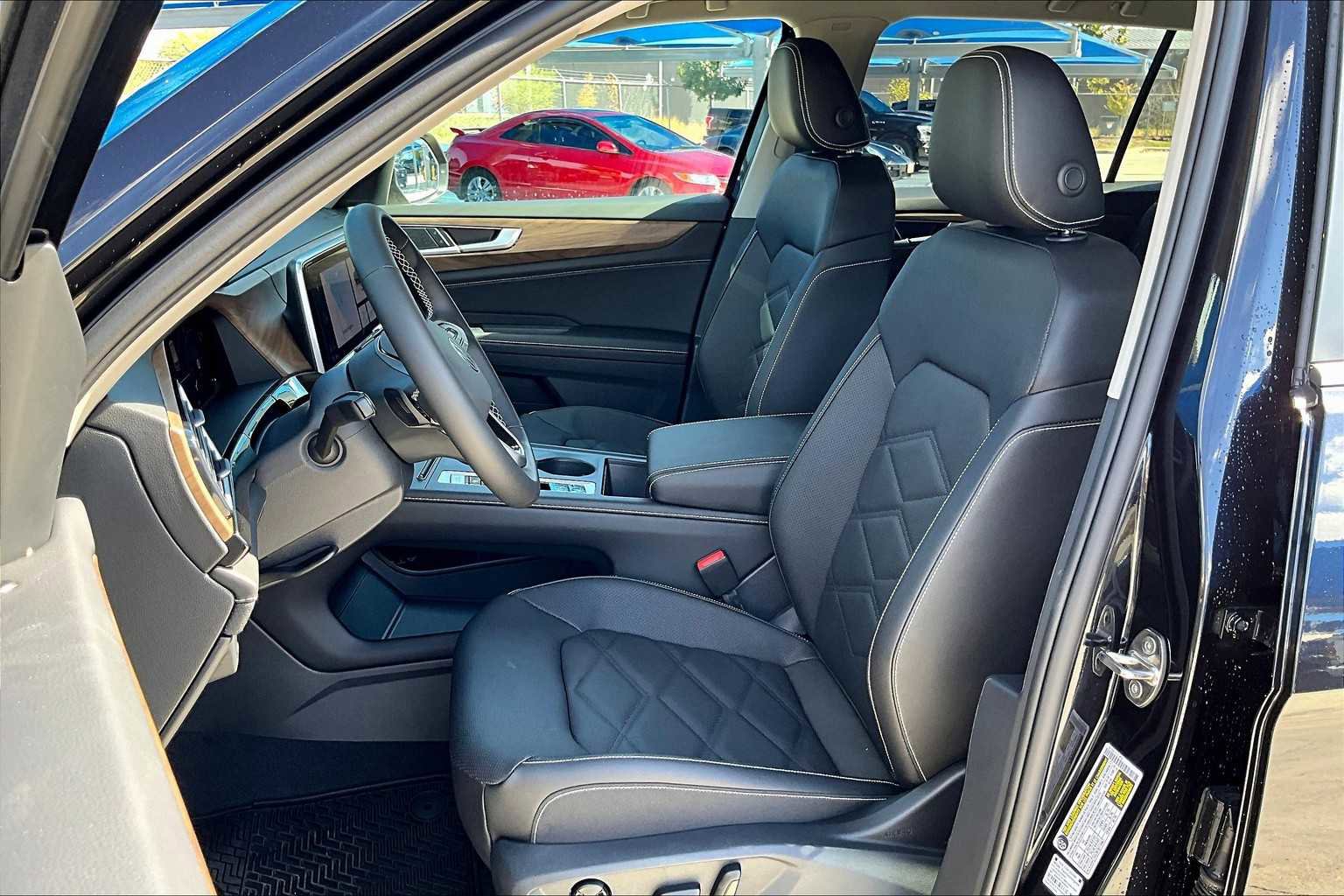 New 2026 Volkswagen Atlas SE image 9