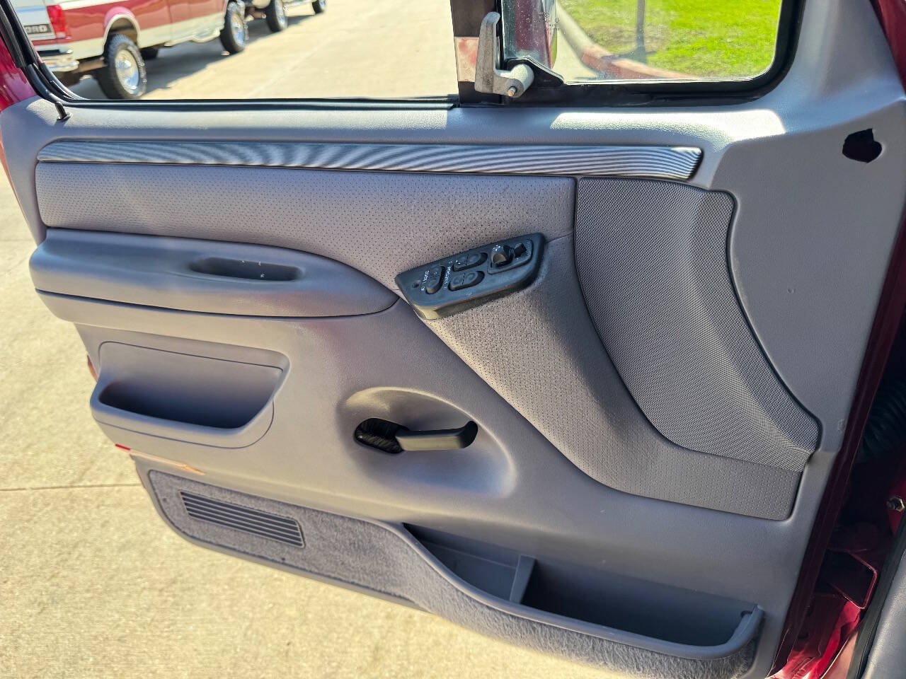Used 1995 Ford F250 4x4 SuperCab image 21