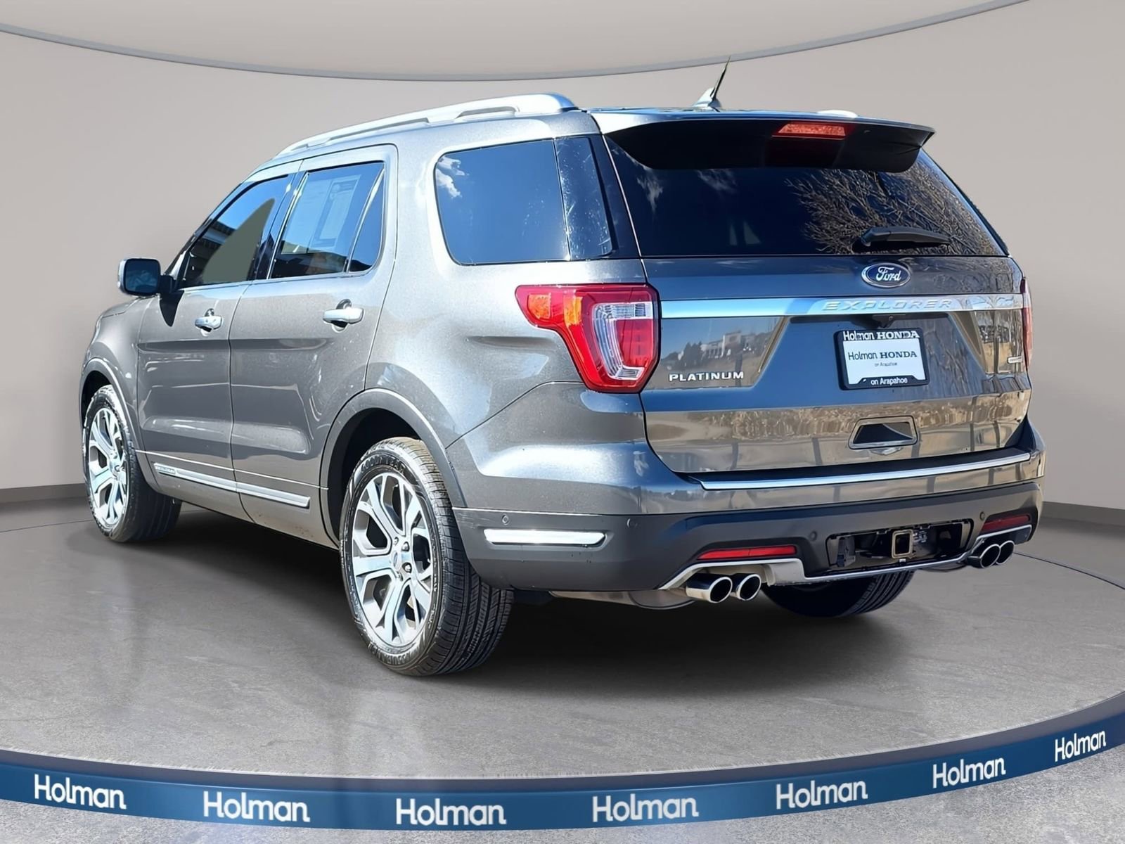 Used 2018 Ford Explorer Platinum image 5