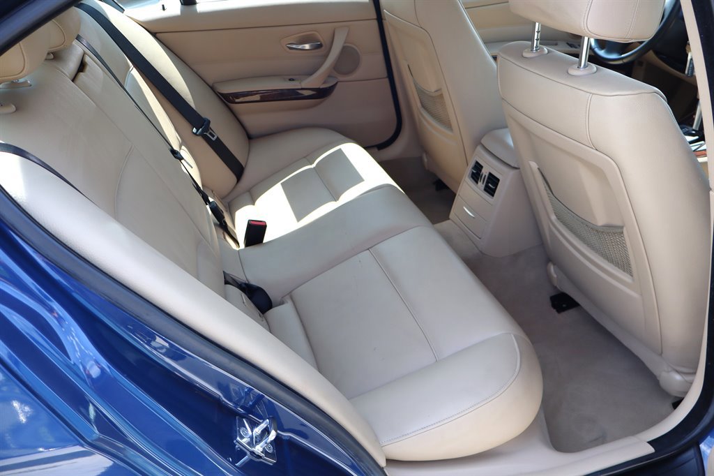 Used 2006 BMW 330xi Sedan AWD/4WD image 20