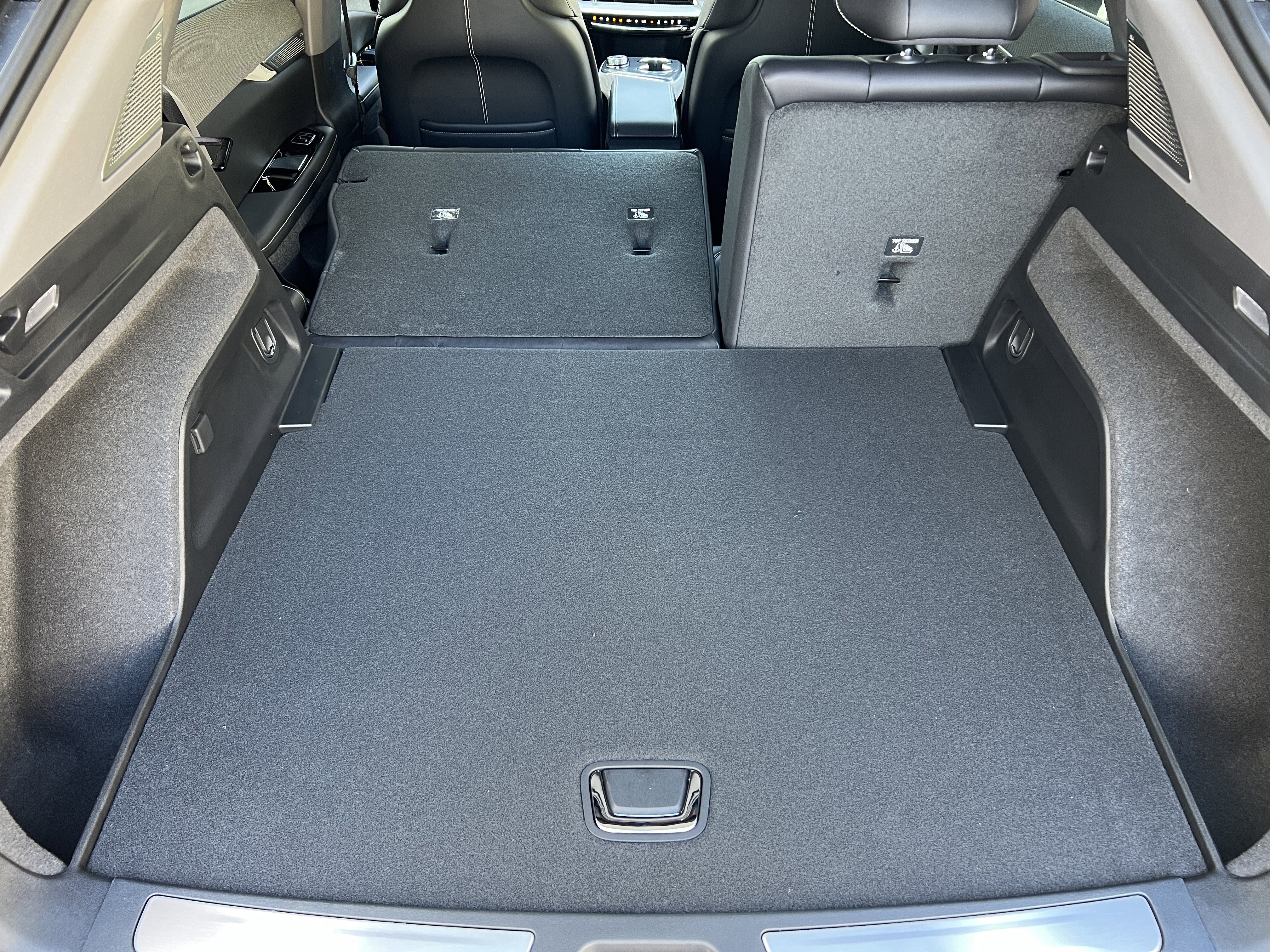 New 2025 Cadillac Optiq Sport 2 image 20