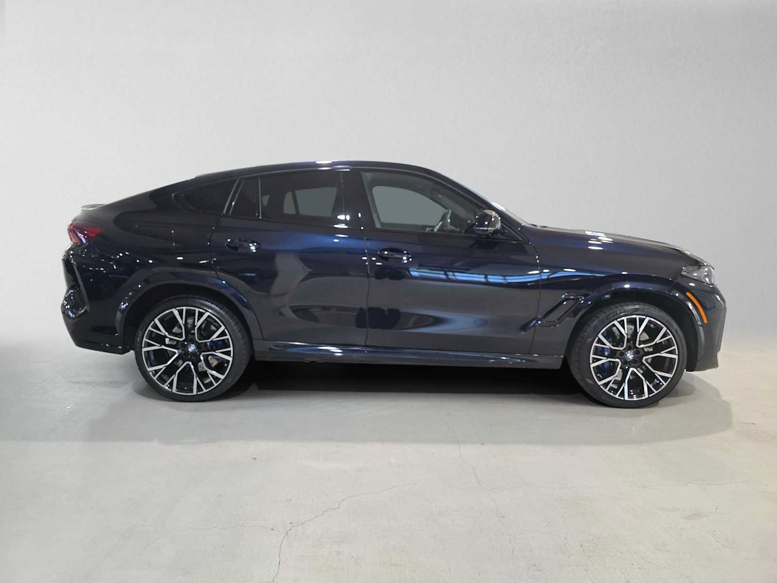 Used 2025 BMW X6 M Competition w/ Executive Package AWD/4WD image 2