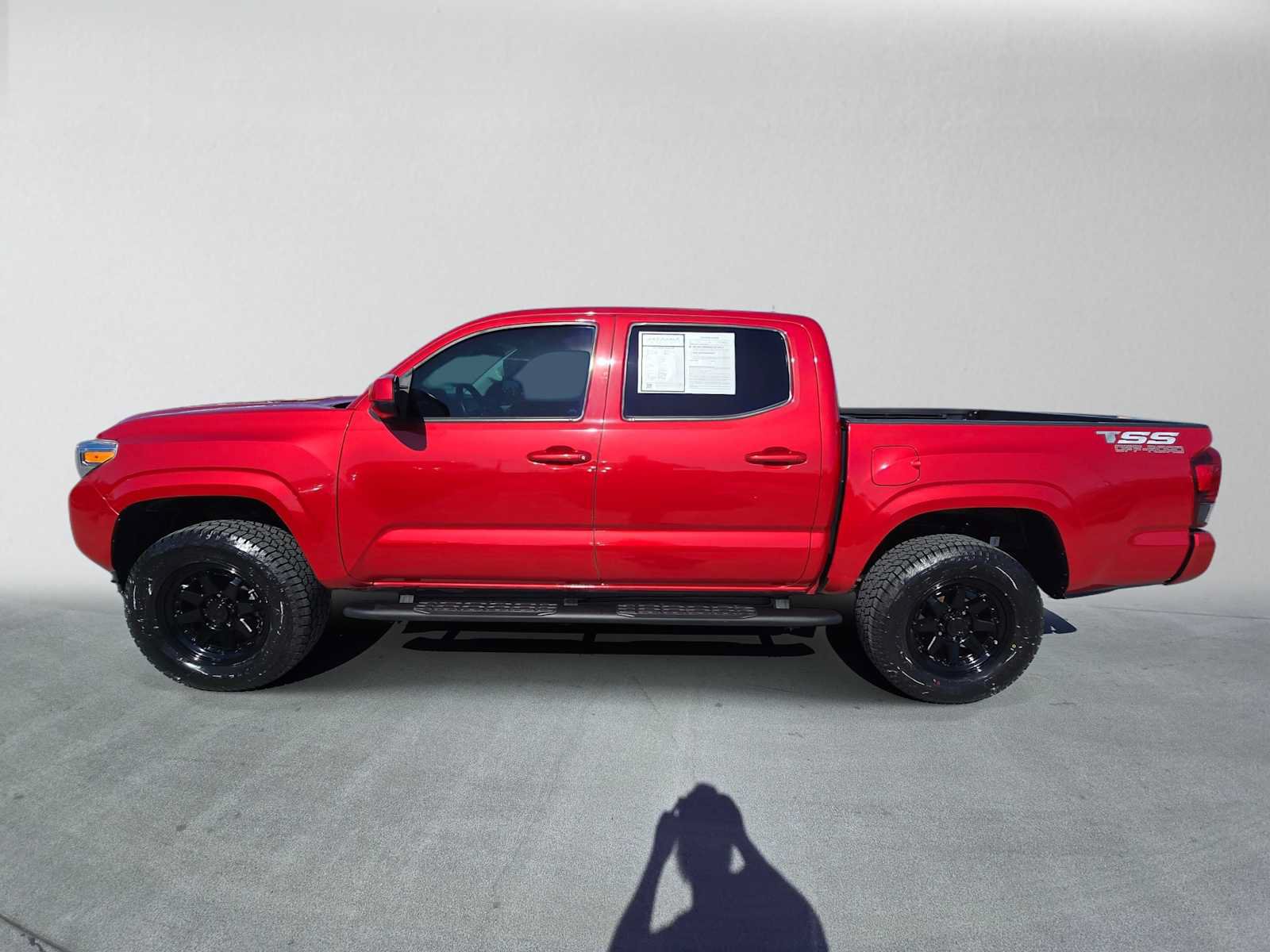 Certified 2023 Toyota Tacoma SR AWD/4WD image 6