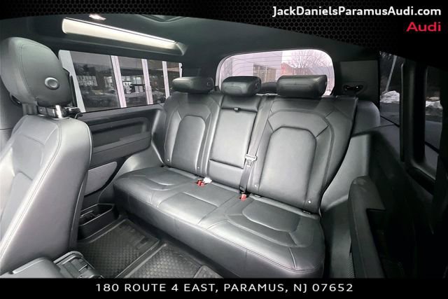 Used 2023 Land Rover Defender 90 S image 21