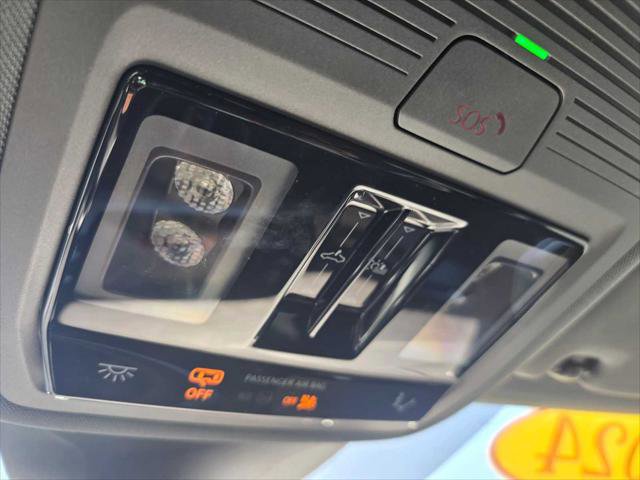 Used 2024 Audi Q4 e-tron Prestige image 36